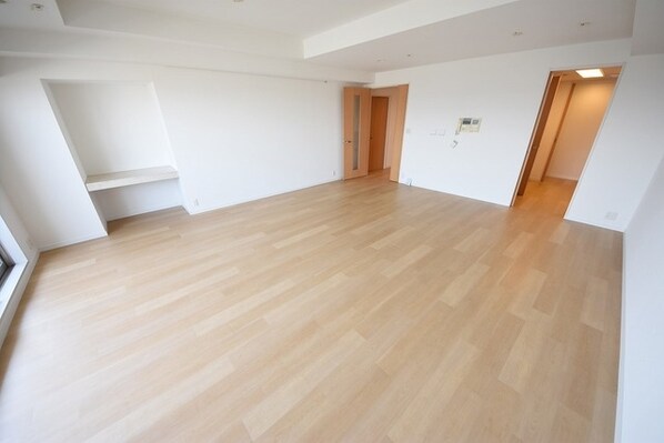 河田町ガーデン クラブフロアの物件内観写真